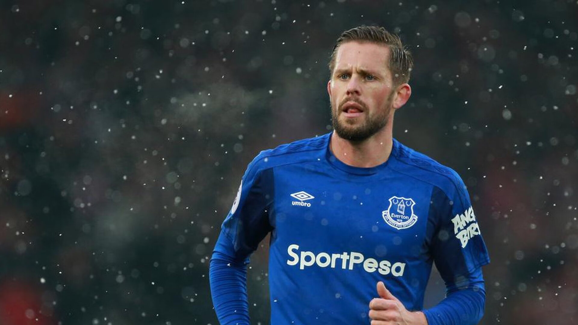 “霍斯特:南非羚羊队的防守悍将,助力队伍称霸全球”